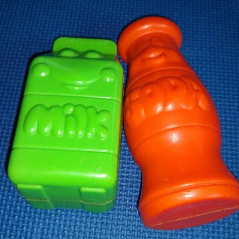 Vintage Fisher Price Milk & Soda bottles kitchen pretend play used